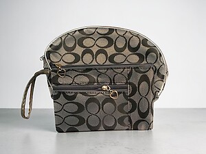 Gray Infinity Pattern Large Zipper Cosmetic Bag & Wrislet Purse Set