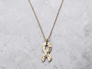 Goldtone Be Strong Modern Metallic Ribbon Pendant Necklace