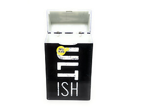 Colorful Plastic Design Cigarette Hard Case Pack Holder Fits 100's