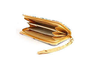 USA Print Ivory Faux Leather Zippered Wallet
