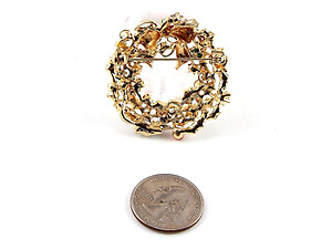 Crystal Wreath Christmas Pin Brooch