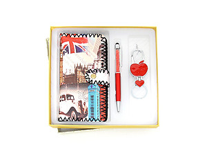 London City Wallet with Pen and Keychain Gift Set